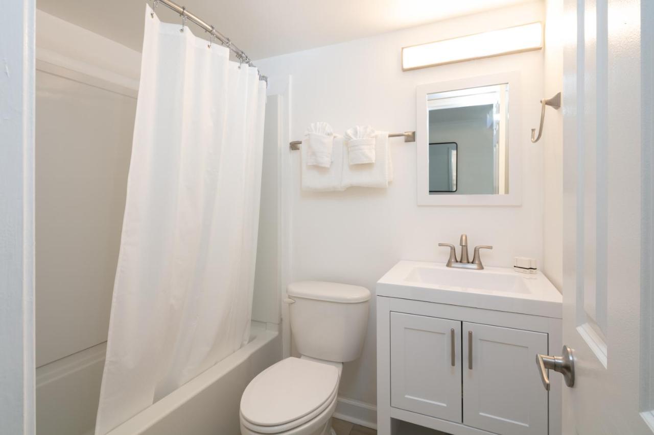 Lily & Bloom Hotell Myrtle Beach Exteriör bild